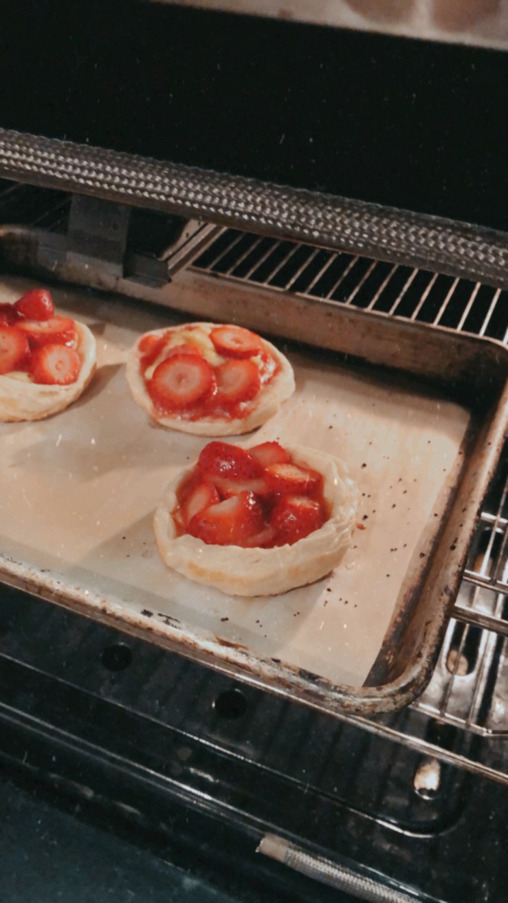 3AE94085-0BF5-4823-A812-9DA3855E5BDC